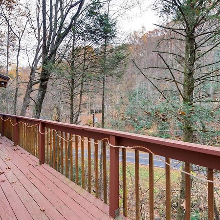 Gatlinburg A-Frame Home With Hot Tub Near Parkway Exterior photo