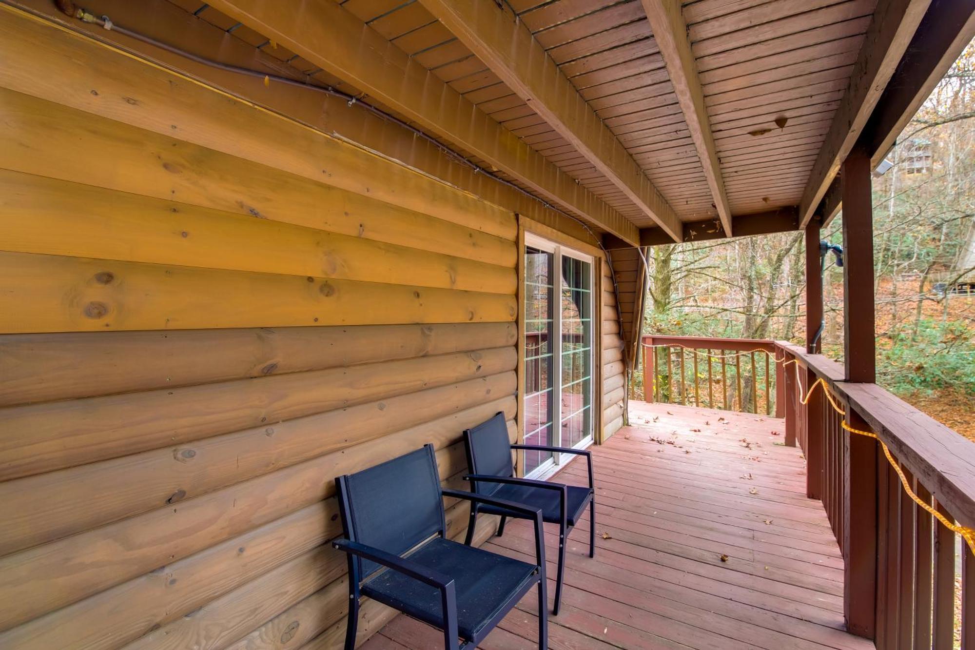 Gatlinburg A-Frame Home With Hot Tub Near Parkway Exterior photo