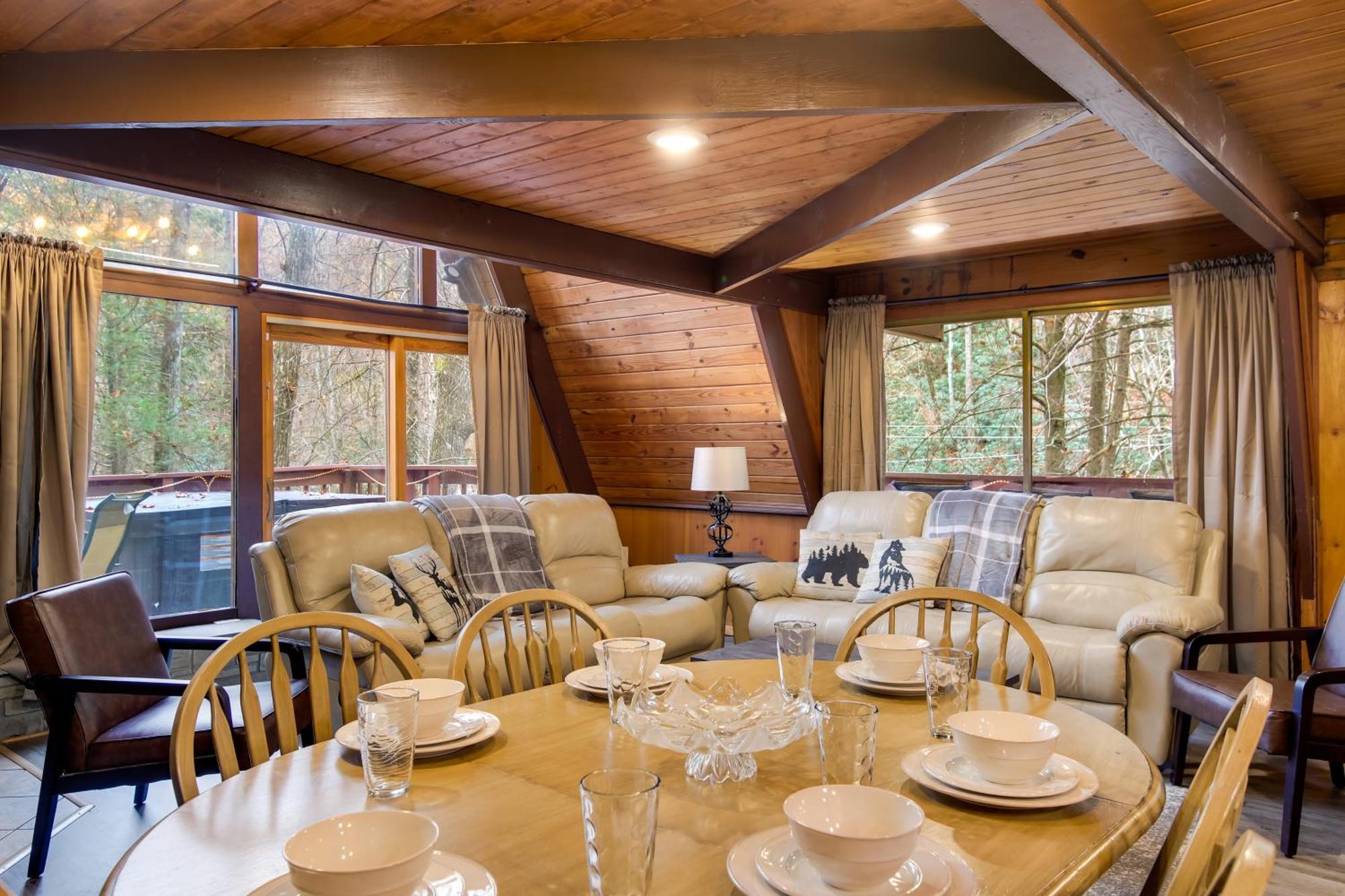 Gatlinburg A-Frame Home With Hot Tub Near Parkway Exterior photo