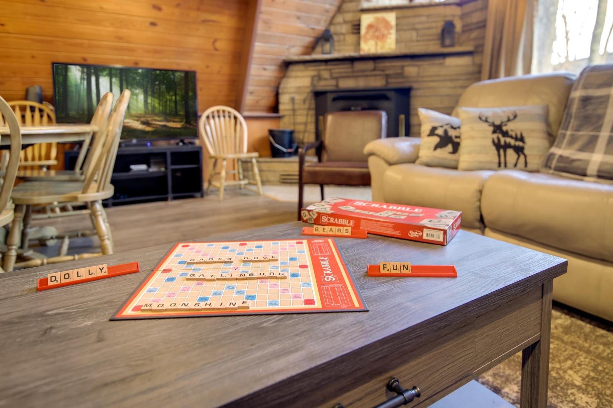 Gatlinburg A-Frame Home With Hot Tub Near Parkway Exterior photo