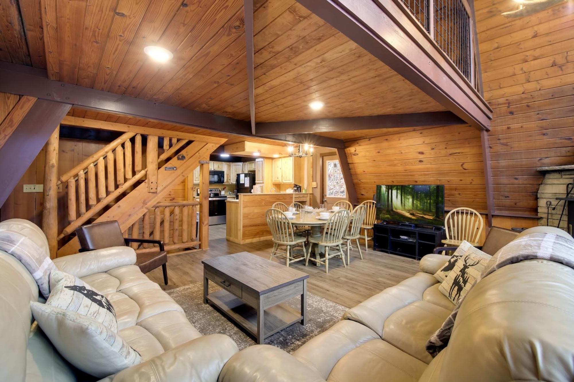 Gatlinburg A-Frame Home With Hot Tub Near Parkway Exterior photo